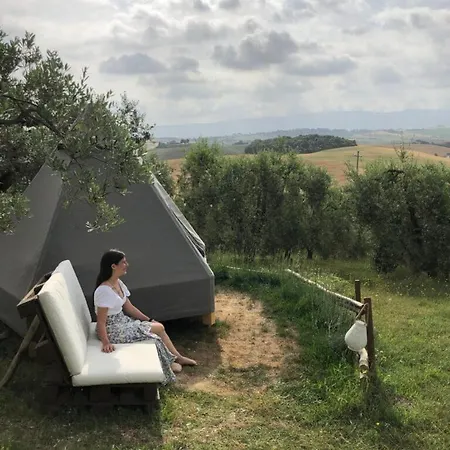 Luxury tent Glamping La Lodola Crocina