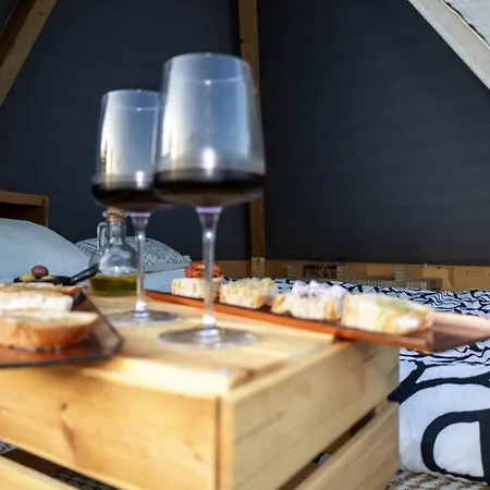 Luxury tent Glamping La Lodola Crocina