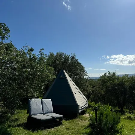 Glamping La Lodola Luxury tent Crocina