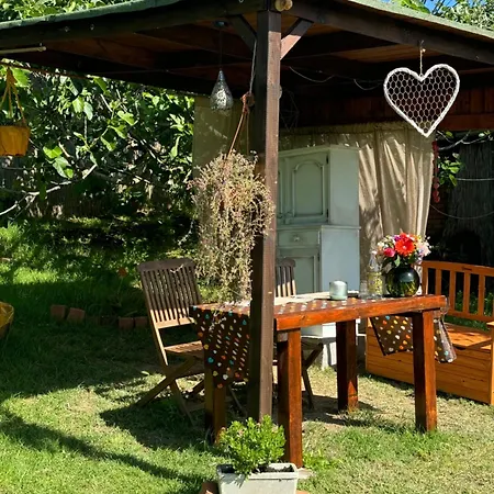 Luxury tent Glamping La Lodola Crocina