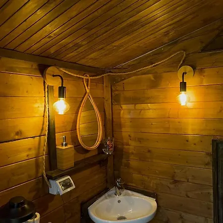 Luxury tent Glamping La Lodola